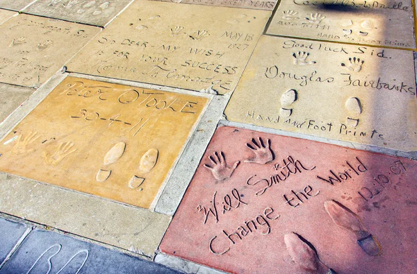 Handprints of Will Smith and Peter o Toole in Hollywood Boulevar — Stock Photo, Image