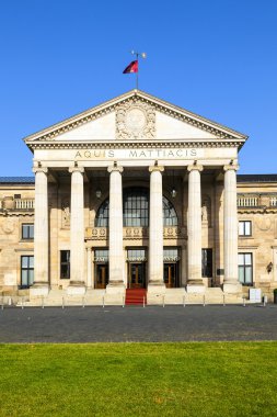 ünlü tarihi casino ve kurhaus Wiesbaden'da