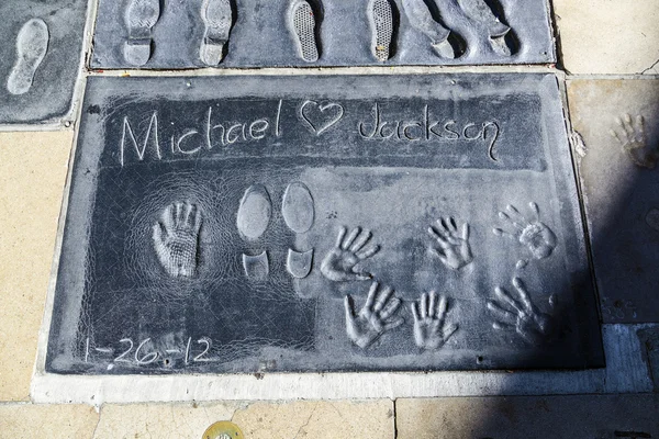 Michael Jacksons handprints in Hollywood Boulevard in the concre — Stock Photo, Image