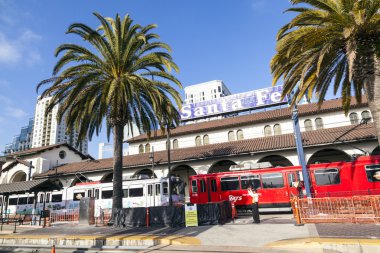 union İstasyonu'na dizel tren geldiğinde