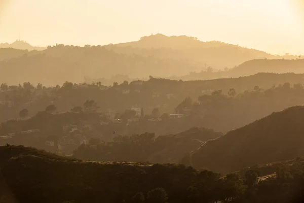 Coucher de soleil dans la forêt d'Hollywood, Los Angeles — Photo