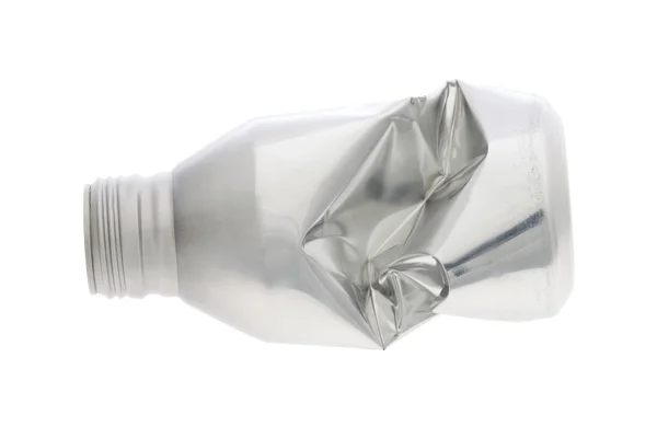 Смятая бутылка — стоковое фото