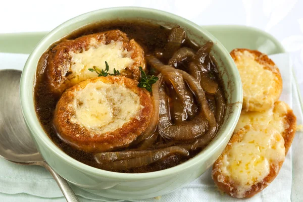 Sopa de cebolla francesa — Foto de Stock