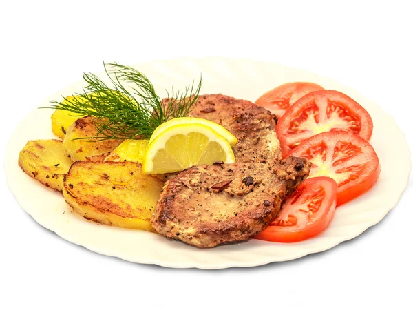 야채와 함께 구운된 스테이크 고기 — 스톡 사진