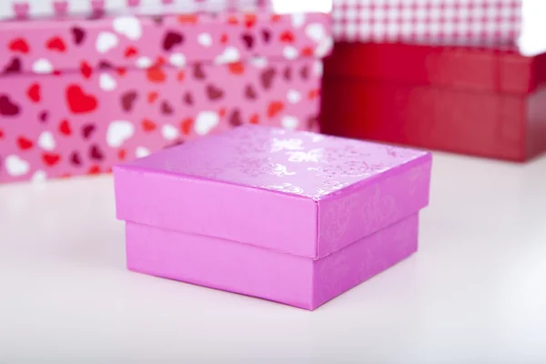 Růžová dárková krabice — Stock fotografie