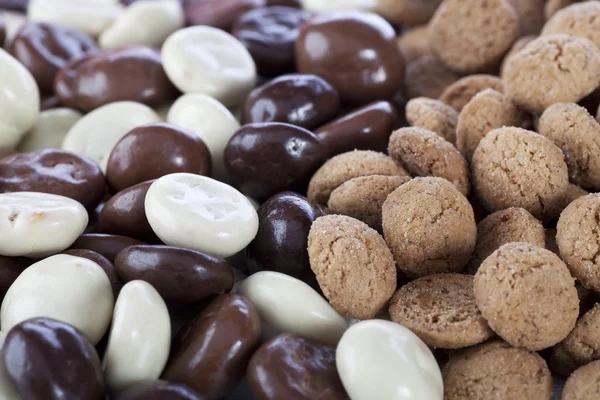 Plain and Chocolate Coverd Kruidnoten — Stock Photo, Image