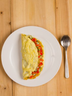 doldurulmuş omlet