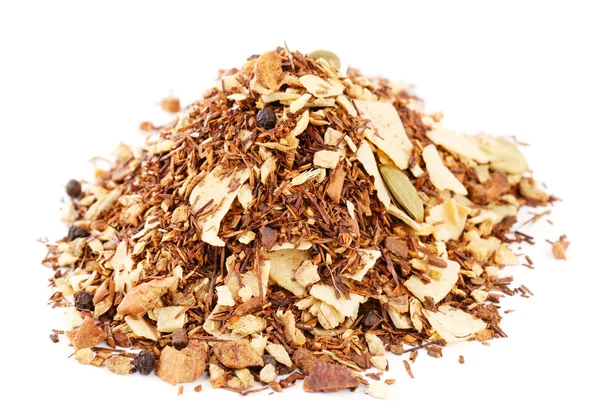 Red rooibos with ginger, toasted coconut, black pepper, cinnamon — Stock Photo, Image