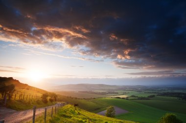 rolling hills üzerinde güzel İngilizce kırsal manzara