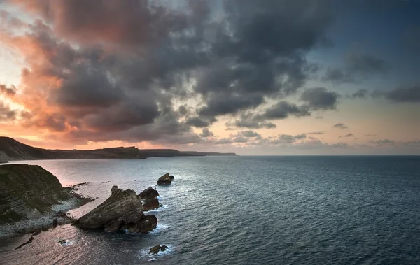 Salida del sol océano paisaje Mupe Bay Jurassic Coast Inglaterra — Foto de Stock