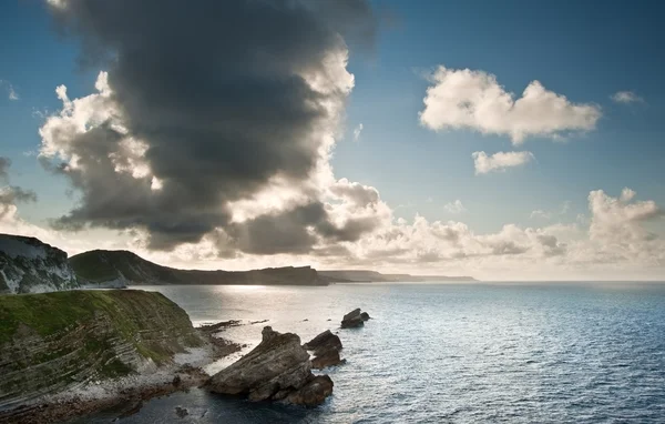 Sunrise океану краєвид узбережжя Mupe затоки юрського Англії — стокове фото