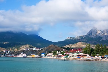 Deniz ve dağlar, yaz yatay