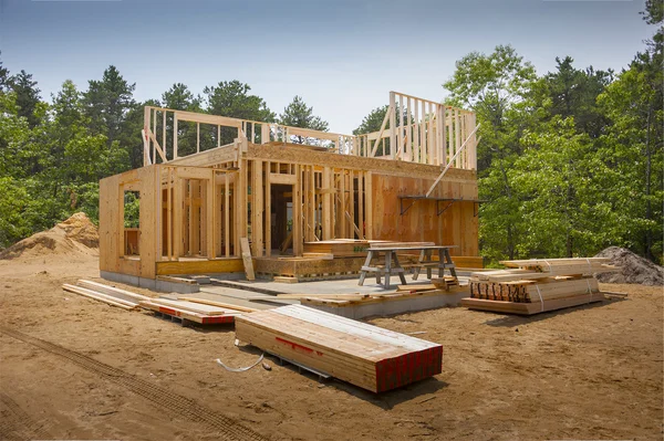 Construcción de marcos de casas nuevas — Foto de Stock