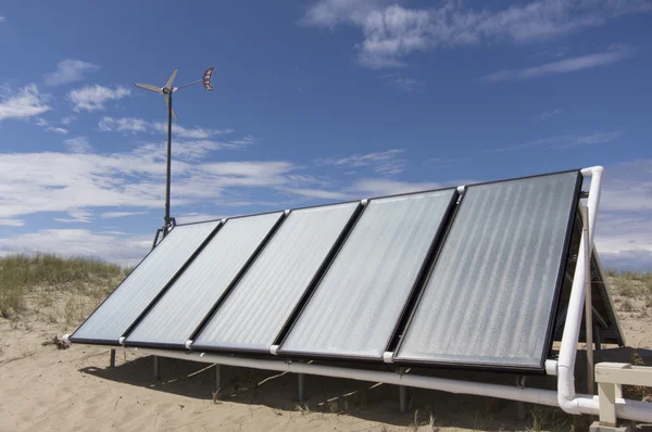 Paneles solares para agua caliente — Foto de Stock