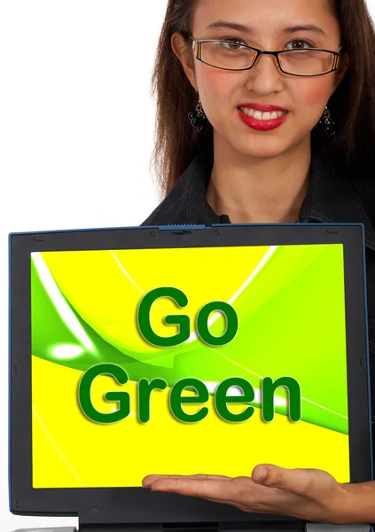 Vá a mensagem verde do computador como o símbolo para Eco amigável — Fotografia de Stock