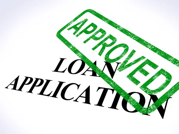 Pedido de empréstimo aprovado mostra contrato de crédito — Fotografia de Stock