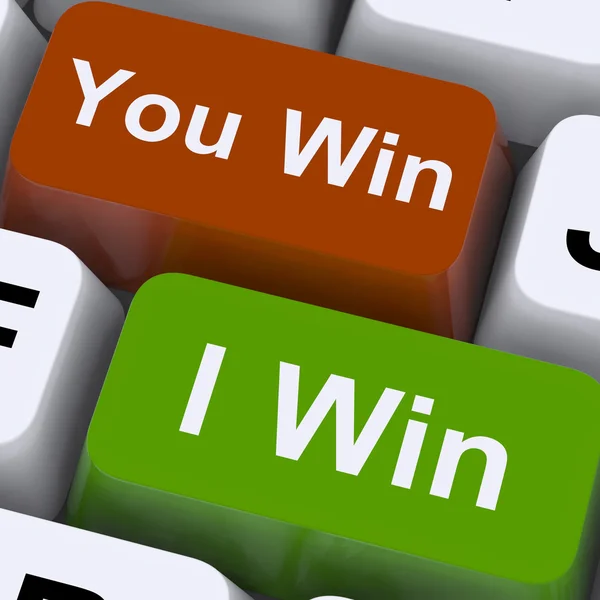 Vy nebo já vyhrát klíče Ukázat hazard nebo vítězství — Stock fotografie