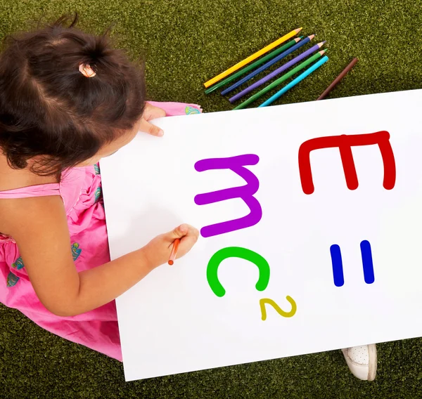Fórmula de escrita da menina mostra crianças aprendendo — Fotografia de Stock
