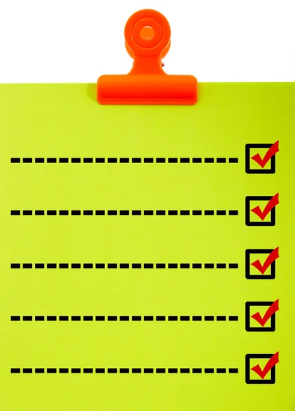 Urklipp med blank checklista kontrolleras eller bockas — Stockfoto