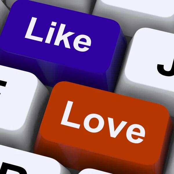 Likes und Liebesschlüssel für Online-Freund — Stockfoto