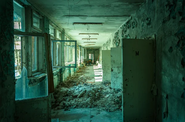 Opuszczony korytarza w prypeci szkoła 2012 — Zdjęcie stockowe