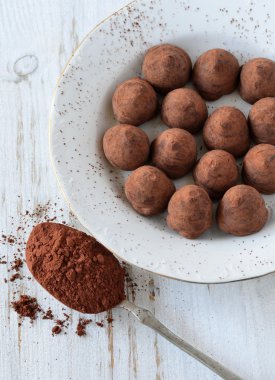 Çikolatalı truffle