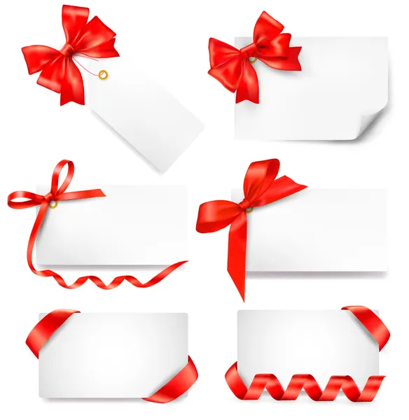 Set of card note with red gift bows with ribbons. Vector — Stockvector