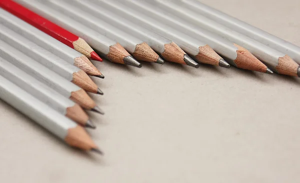 Rangée crayons — Photo