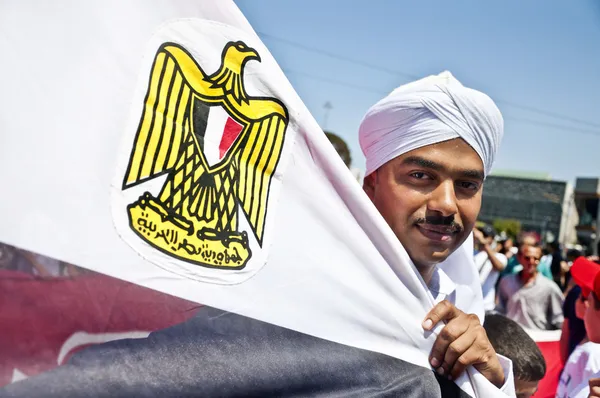 Ägypter mit Fahne — Stockfoto