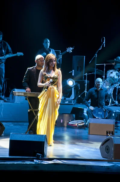 イスタンブールでナンシー ajram のコンサート — ストック写真