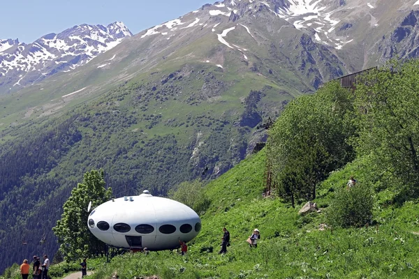 W okolicy: ufo tego lądowania pomiędzy górami Kaukazu — Zdjęcie stockowe