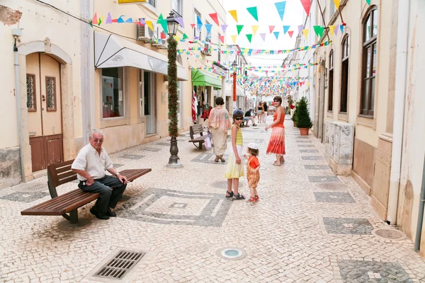 Gata i staden silves, portugal — Stockfoto