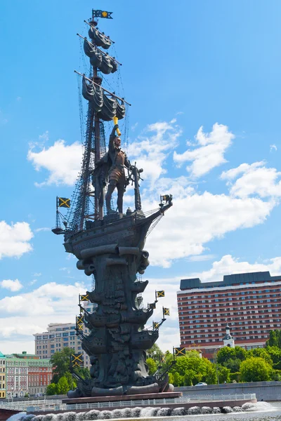 Peter die große Statue in Moskau — Stockfoto