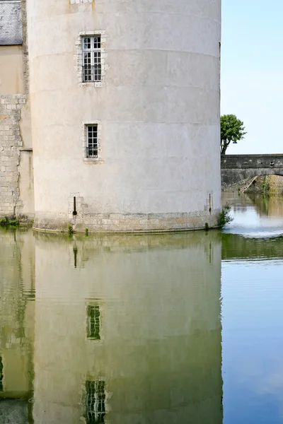 Středověký zámek sully-sur-loire — Stock fotografie