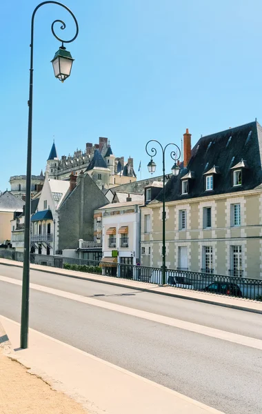 Strada urbana nella città medievale Amboise — Foto Stock