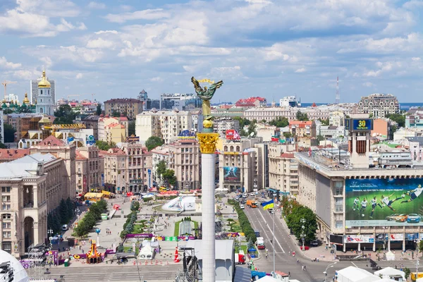 Plaza de la Independencia - plaza central de Kiev, Ucrania — Foto de Stock