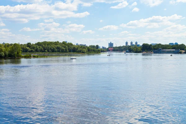 Dnieper River in Kiev, Ukraina — Stock Photo, Image