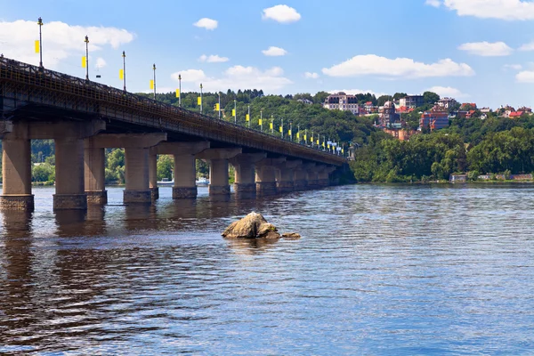 Most przez rzekę Dniepr — Zdjęcie stockowe