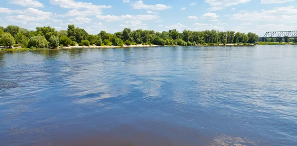 Řeka Dněpr v Kyjevě, Ukrajina — Stock fotografie