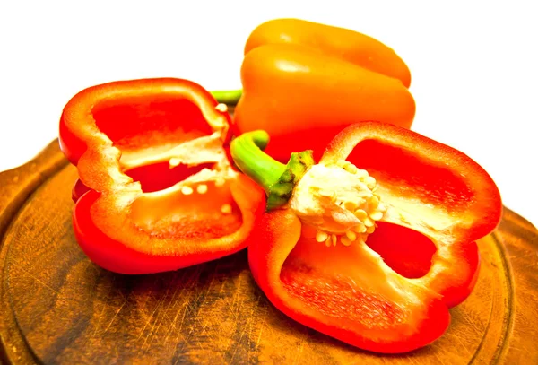 Peppers on a cutting board close-up — Stock Photo, Image