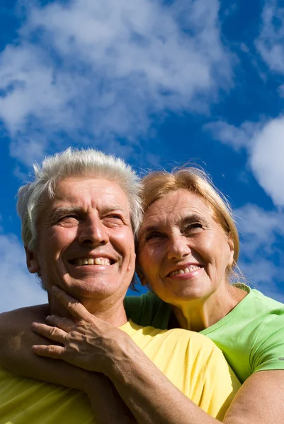 Idős házaspár egy égre — Stock Fotó