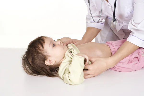 Lekarz i mała dziewczynka — Zdjęcie stockowe