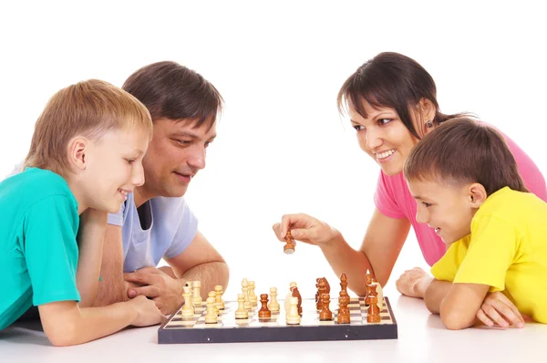Pojkar spelar schack — Stockfoto