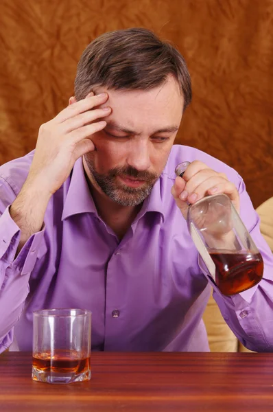 Člověk a alkohol — Stock fotografie