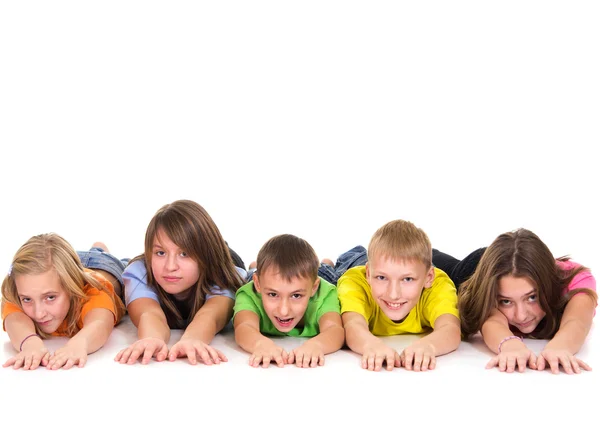 Cinco crianças em branco — Fotografia de Stock