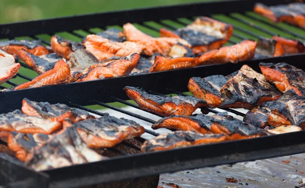 Barbecue grill zalm — Stockfoto