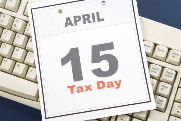 Dia de imposto calendário — Fotografia de Stock