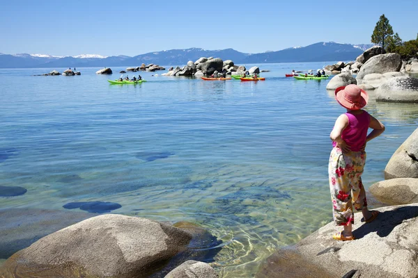 Kayaks en Lake Tahoe, California . — Foto de Stock