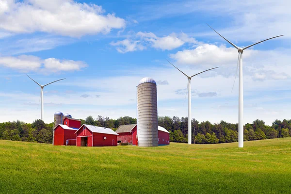 Americká krajina s větrným mlýnem — Stock fotografie