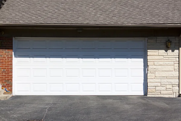 Garaj kapısı — Stok fotoğraf